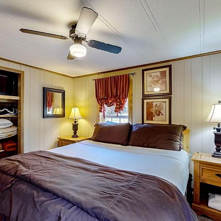 Pine Woods Cabin แมคเฮนรี ภายนอก รูปภาพ