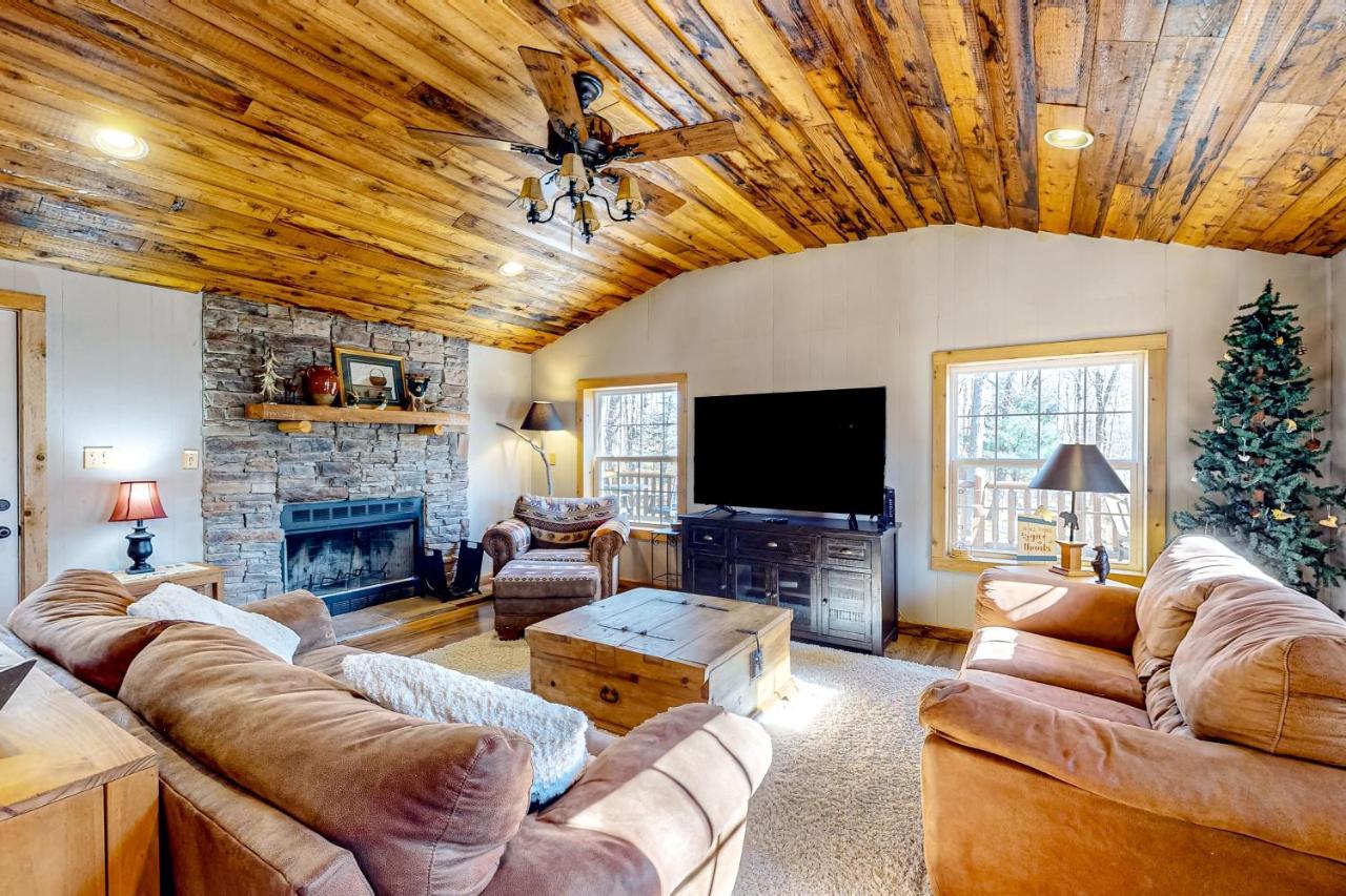 Pine Woods Cabin แมคเฮนรี ภายนอก รูปภาพ