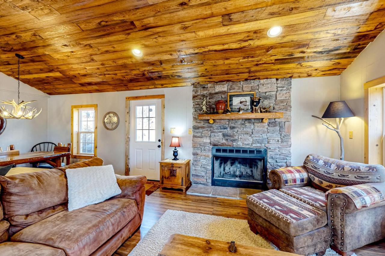 Pine Woods Cabin แมคเฮนรี ภายนอก รูปภาพ